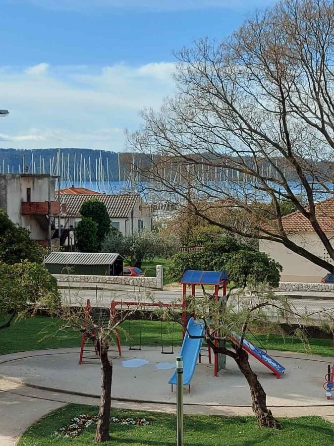Cosy Family Apartment Marina Kastela Near Airport 외부 사진