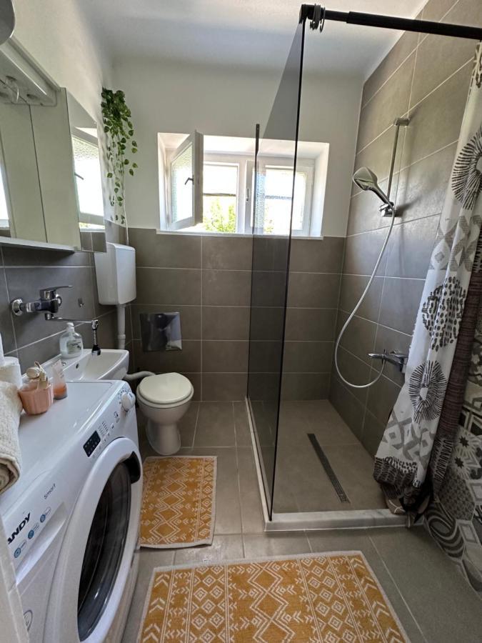 Cosy Family Apartment Marina Kastela Near Airport 외부 사진