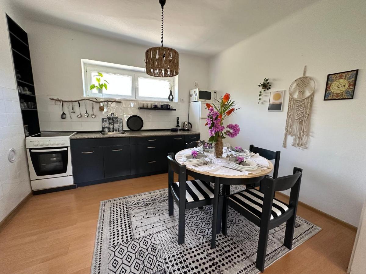Cosy Family Apartment Marina Kastela Near Airport 외부 사진