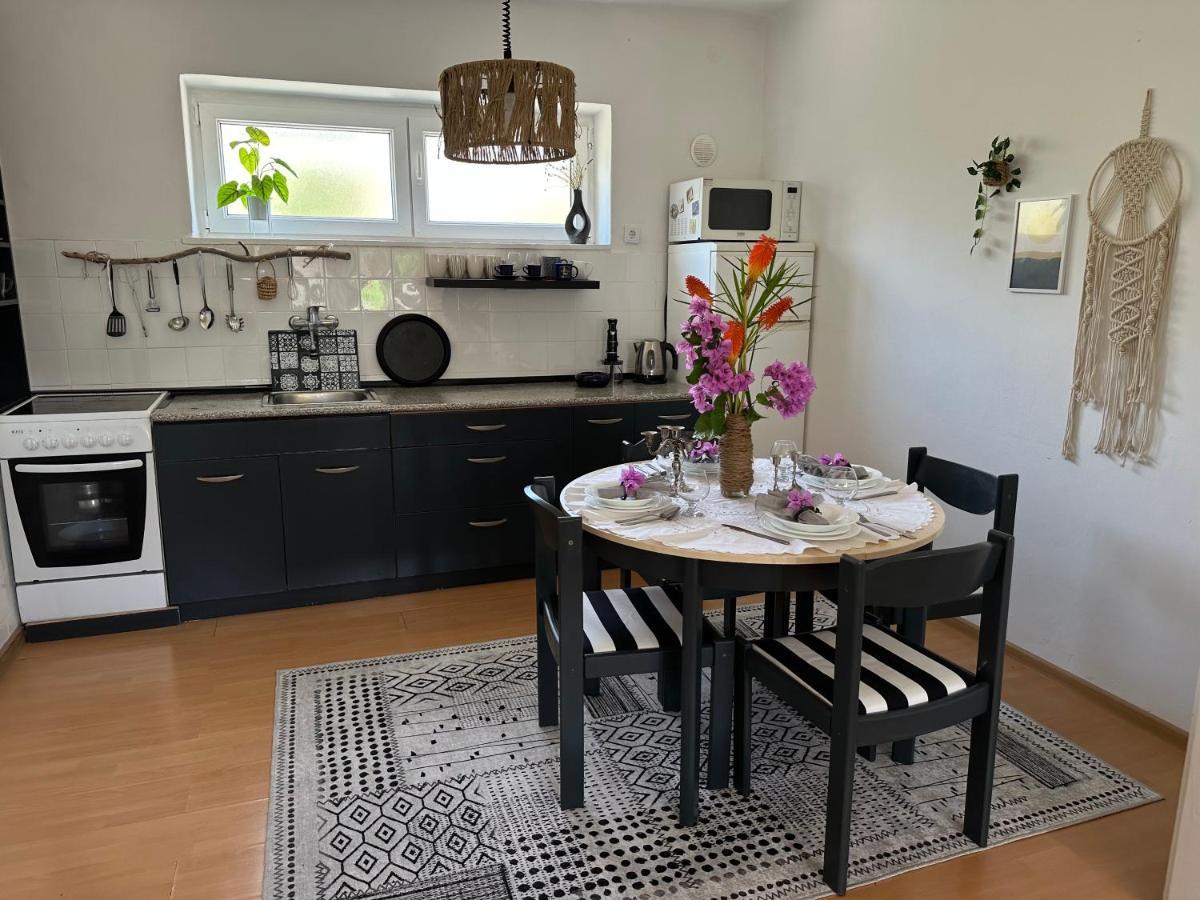 Cosy Family Apartment Marina Kastela Near Airport 외부 사진